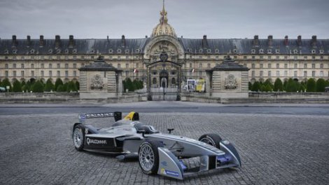 Grand prix Formule Electrique aux Invalides le 23 avril 2016